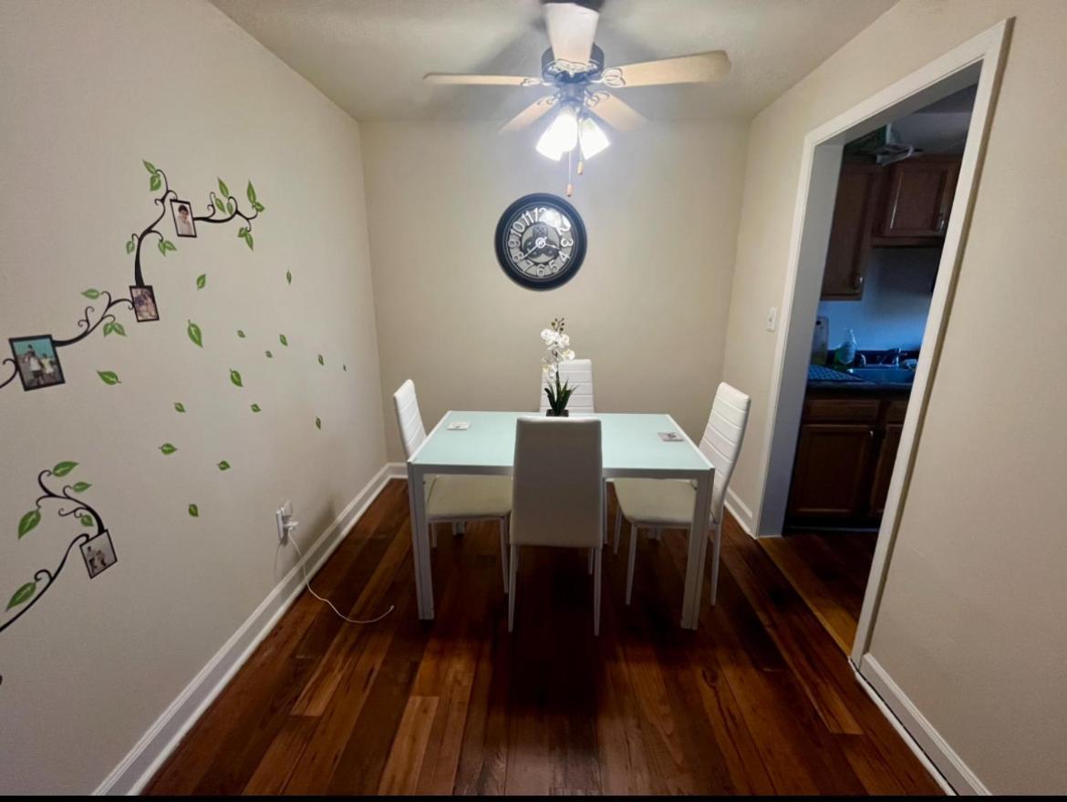 Incredible Find Near Washington Dc - 1 Private Room In Shared Apartment Landover Buitenkant foto